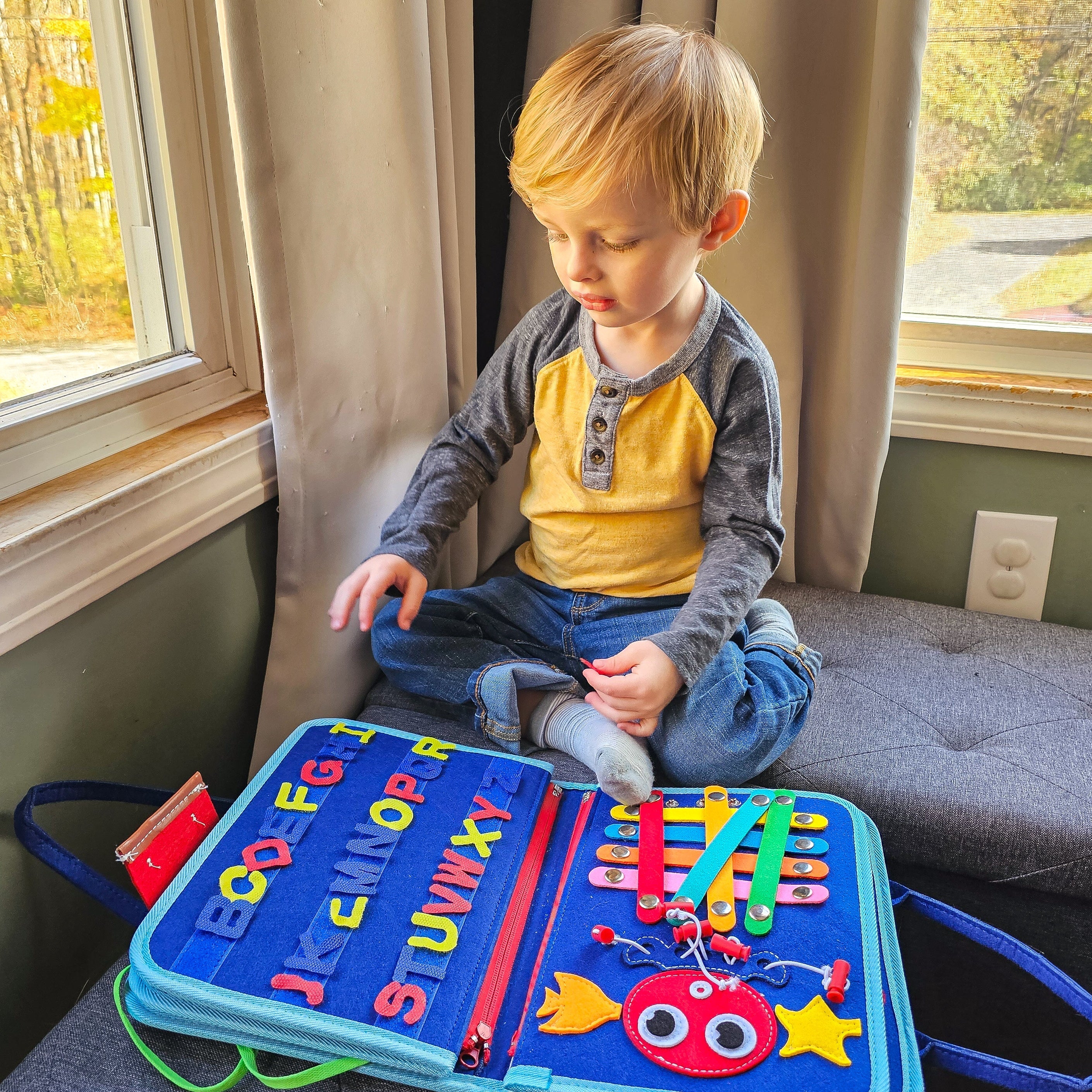 Bizi – Magical Activity Case