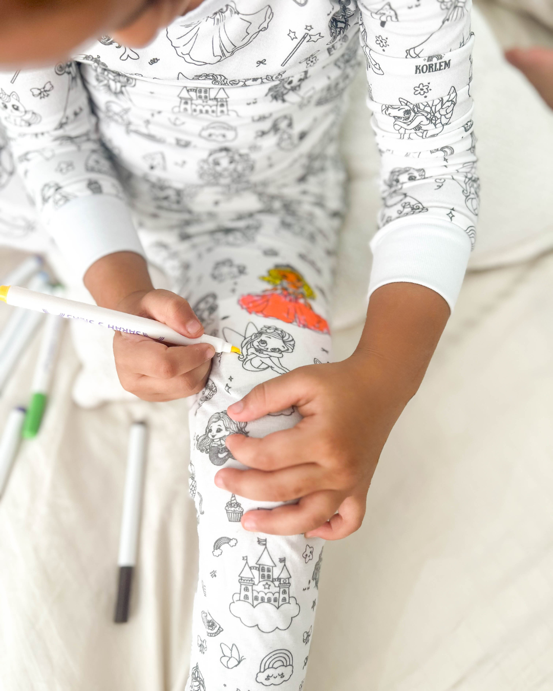 Dreamy – The Magical Pajamas Kids Can Color